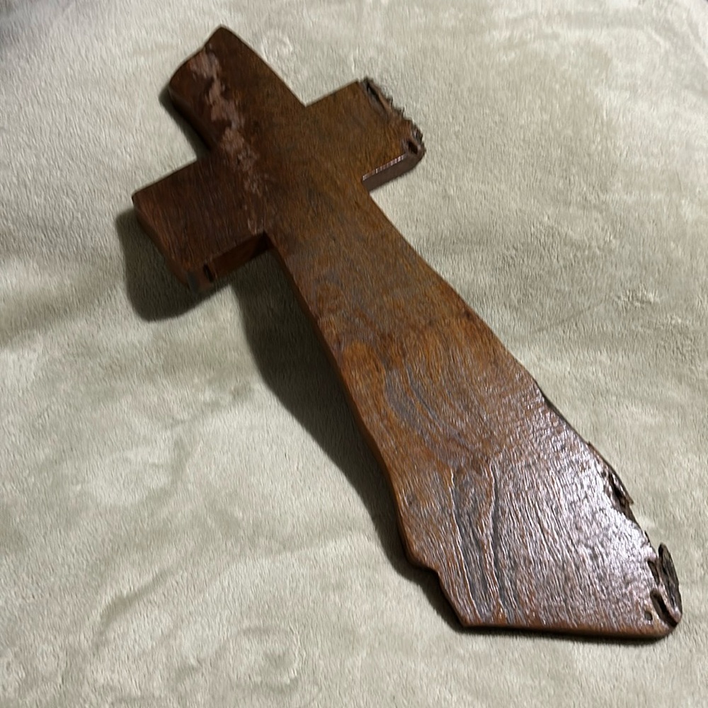 Wooden wall cross